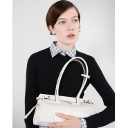 Кожаная сумка среднего размера Prada